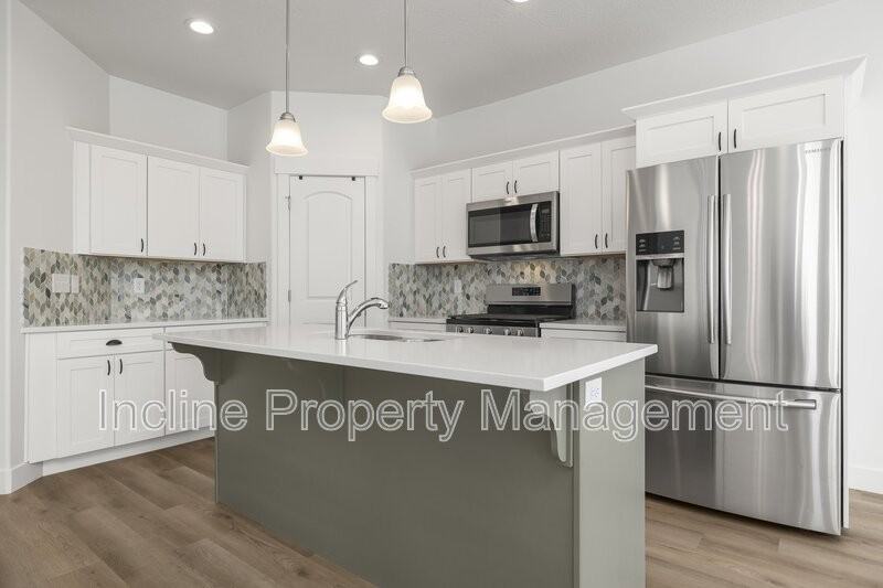 1009 N Ledger Dr - Photo 6 of 24