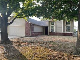 featured image of 712 W 119th Pl S