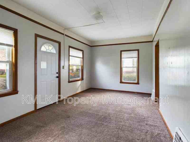 1128 Cordova Ave - Photo 6 of 26