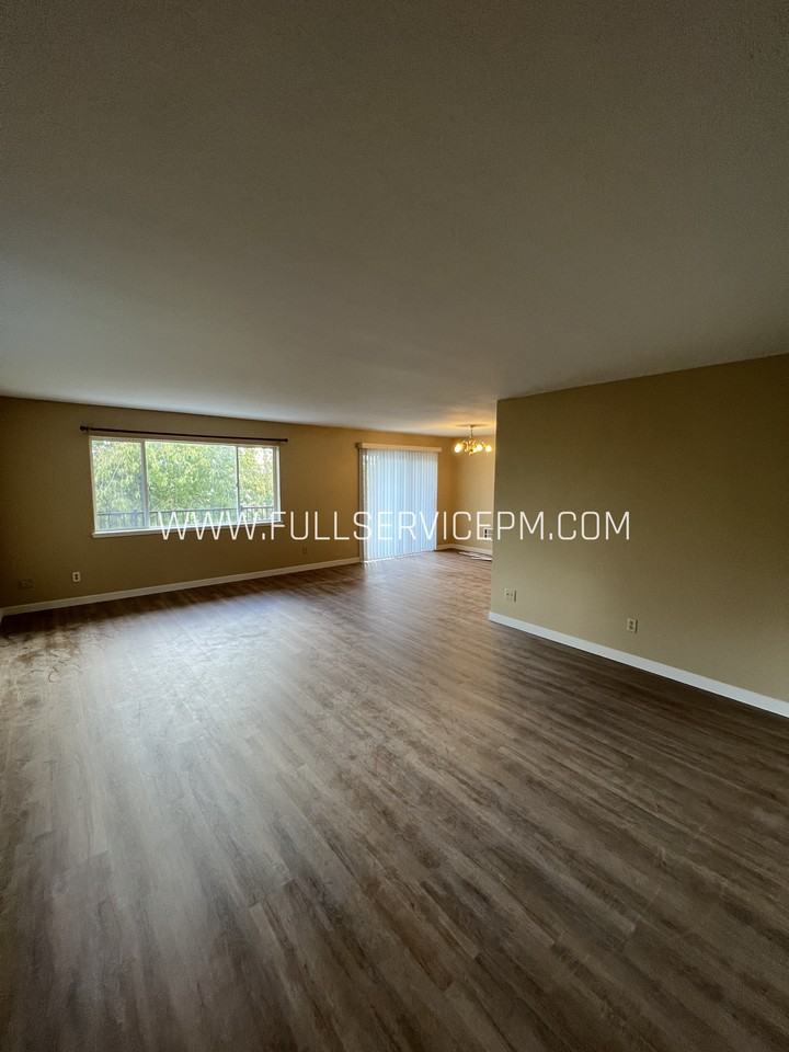 8135 14th Ave Sw - Photo 2 of 30