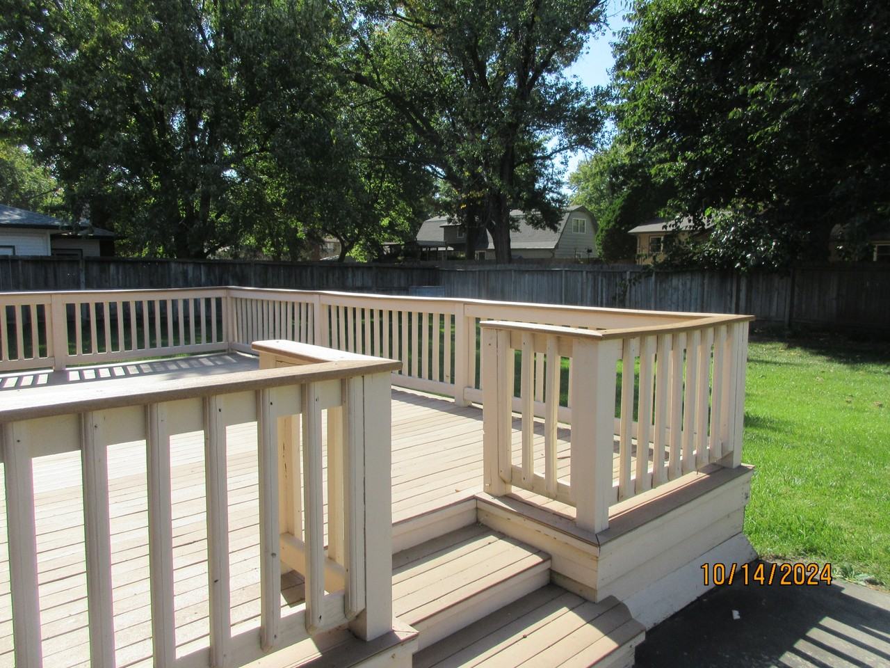 1361 N Westlink Ave - Photo 4 of 15