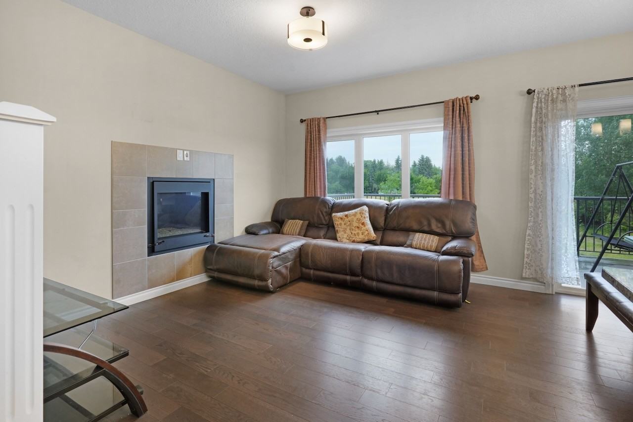 1218 30 Ave Nw Uppr - Photo 3 of 42