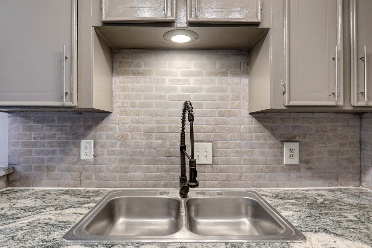 Camino Del Sol Apartments - Photo 5 of 50