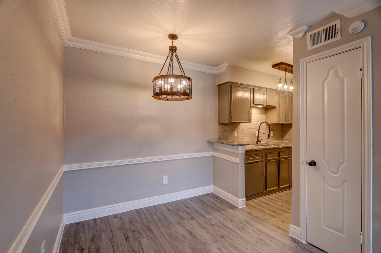 Camino Del Sol Apartments - Photo 6 of 50