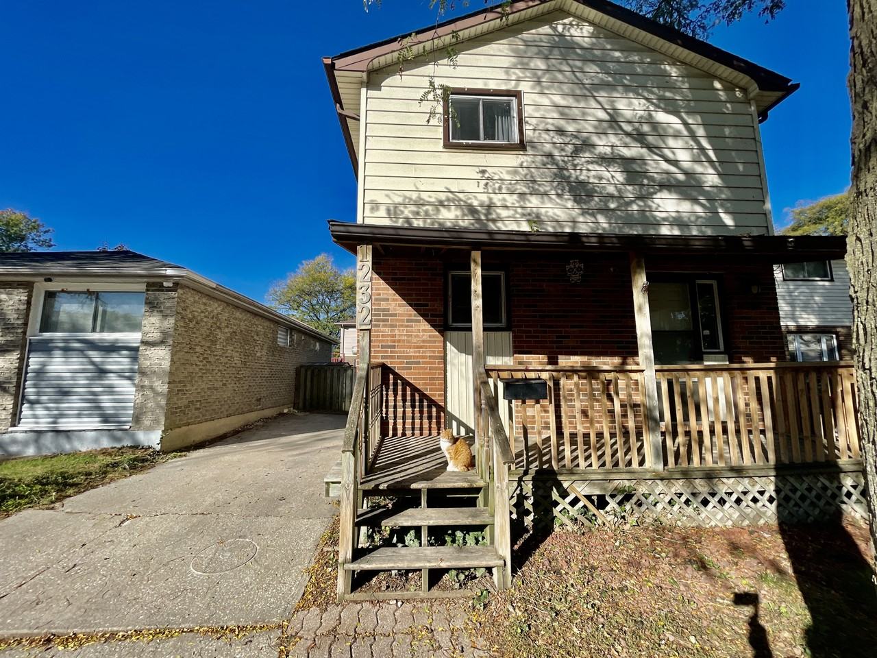 1232 Cottage Pl - Photo 3 of 30