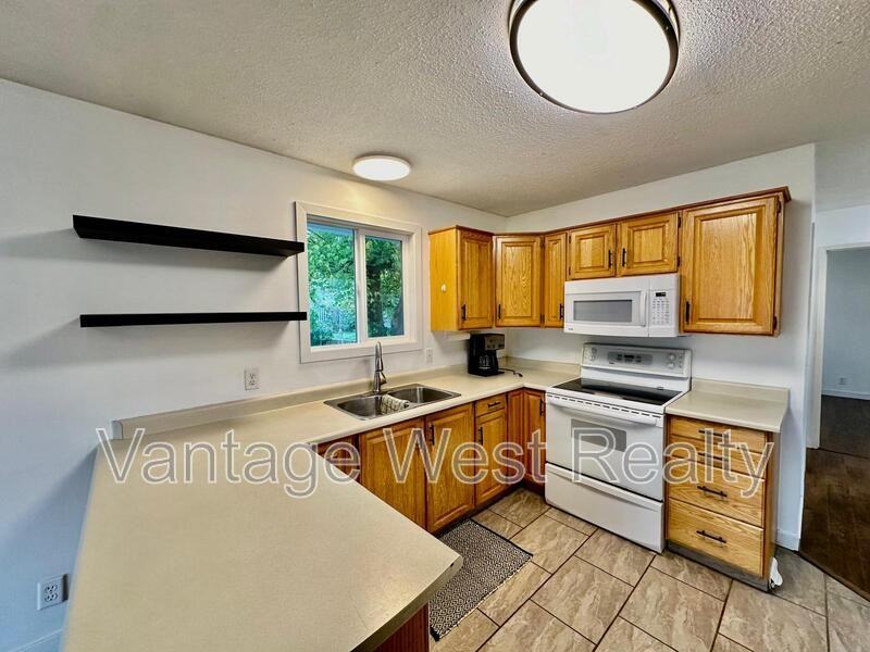 2720 Teal Rd - Photo 3 of 34