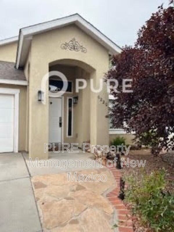 6220 Avenida Madrid Nw - Photo 3 of 39