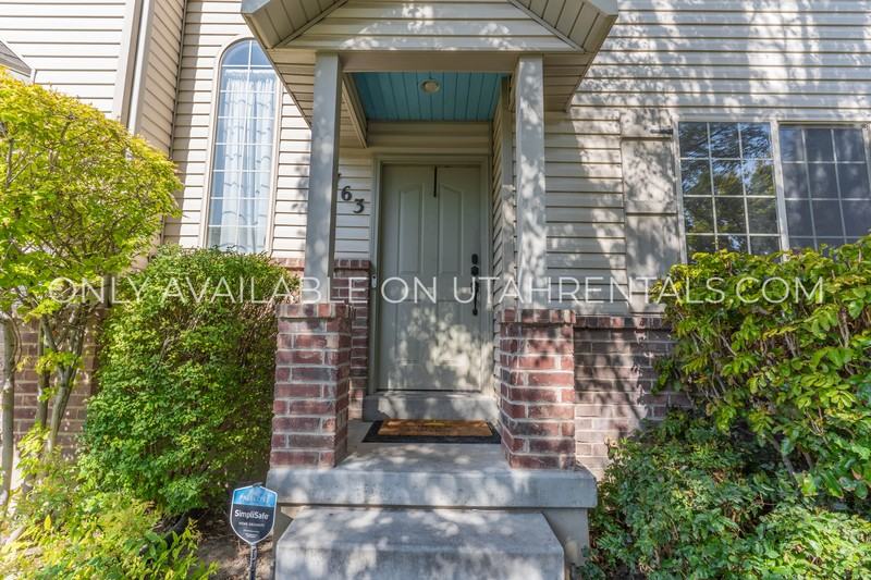 763 E St - Photo 2 of 31