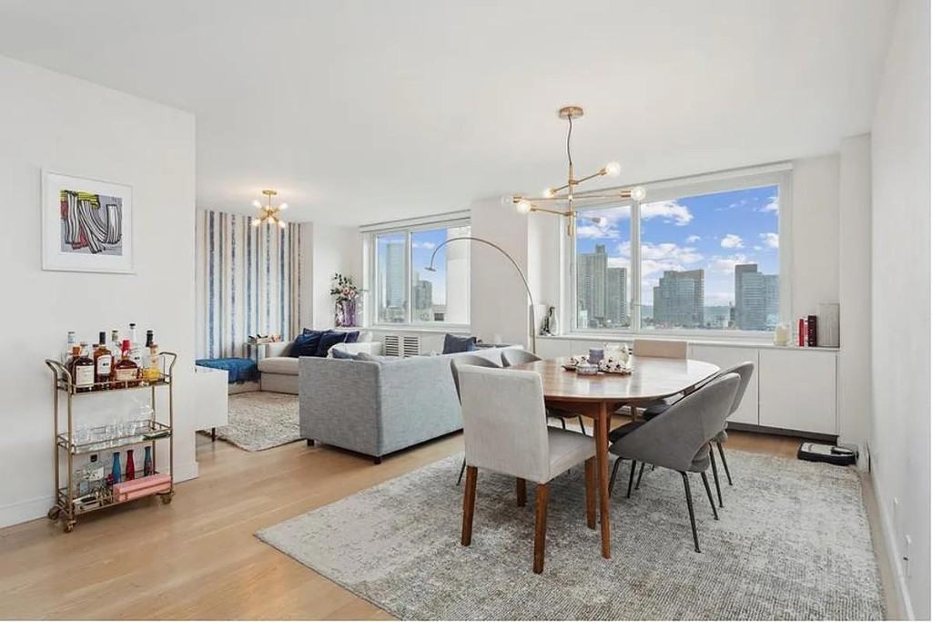 W 53rd St 12A, New York, NY 10019 3 Bedroom Apartment for Rent