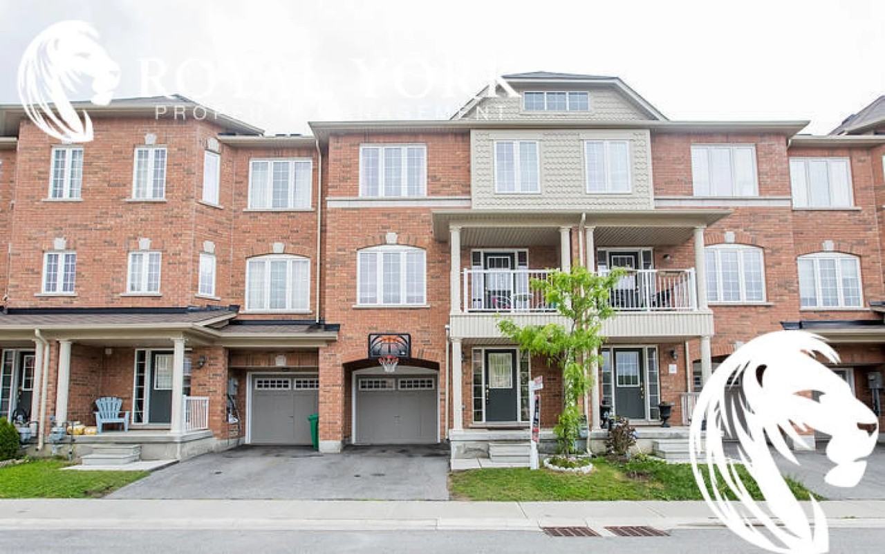 7 Freeland Hollow, Brampton, Ontario L6Y 0R6 - Photo 2 of 22