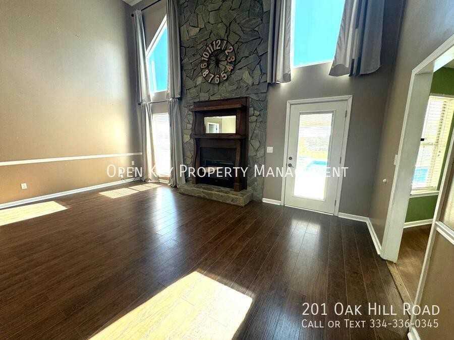 201 Oak Hill Rd - Photo 2 of 46