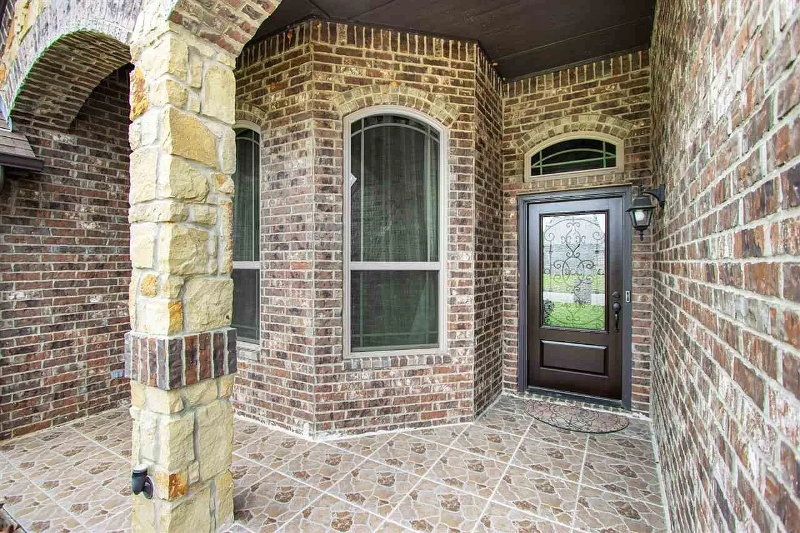 113 Germantown Cir - Photo 3 of 20