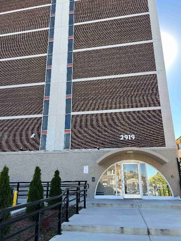 2919 W Wisconsin Ave - Photo 2 of 9