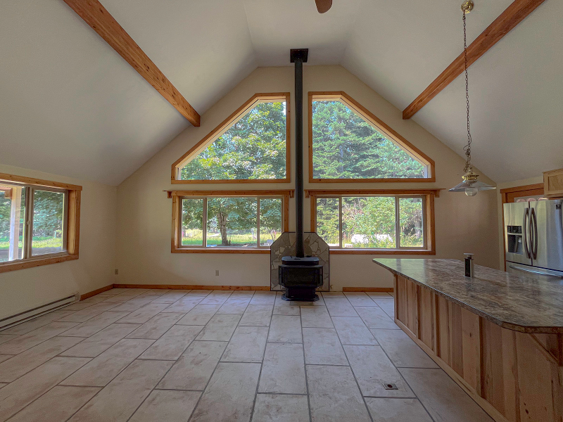 172 Kestral Ln - Photo 3 of 17