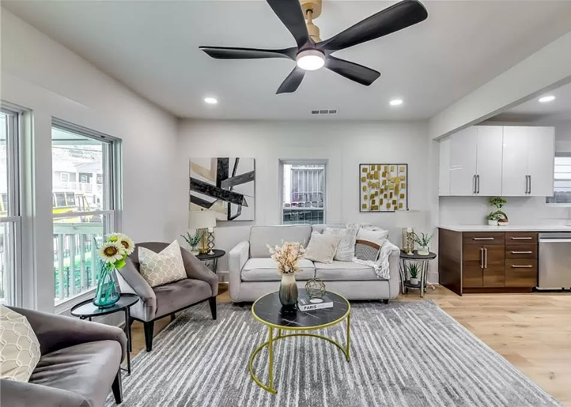 978 Beckwith St Sw - Photo 3 of 20