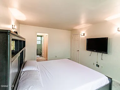 5 Toronado Dr - Photo 2 of 16