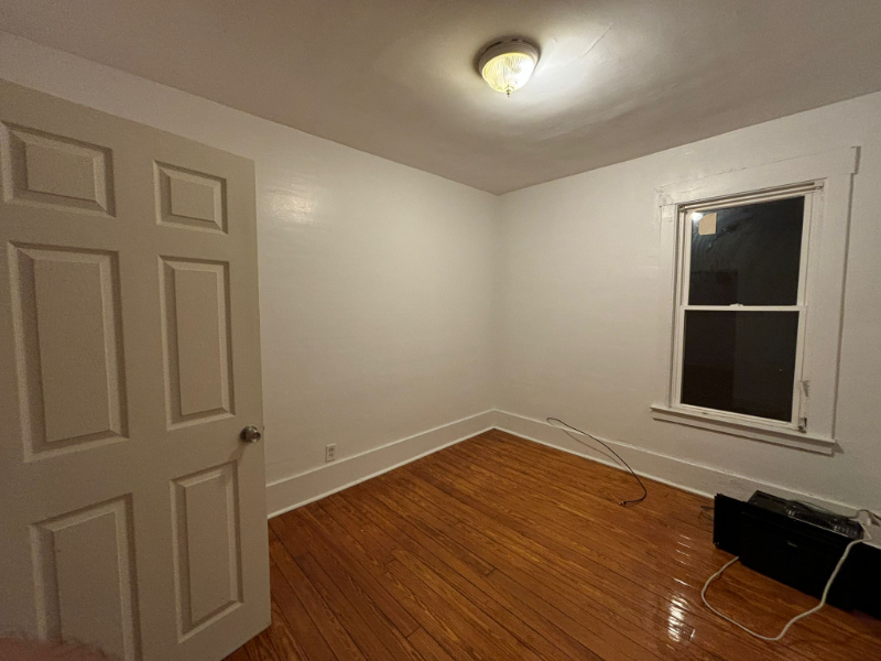 1571 Baxter Ave #2 - Photo 2 of 5