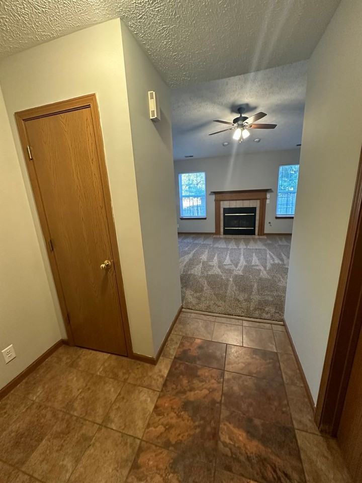 1828 Starks Cir - Photo 2 of 15