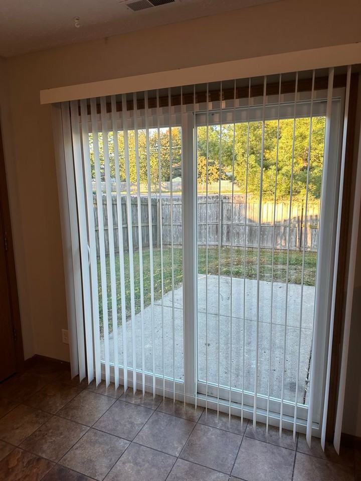 1828 Starks Cir - Photo 6 of 15