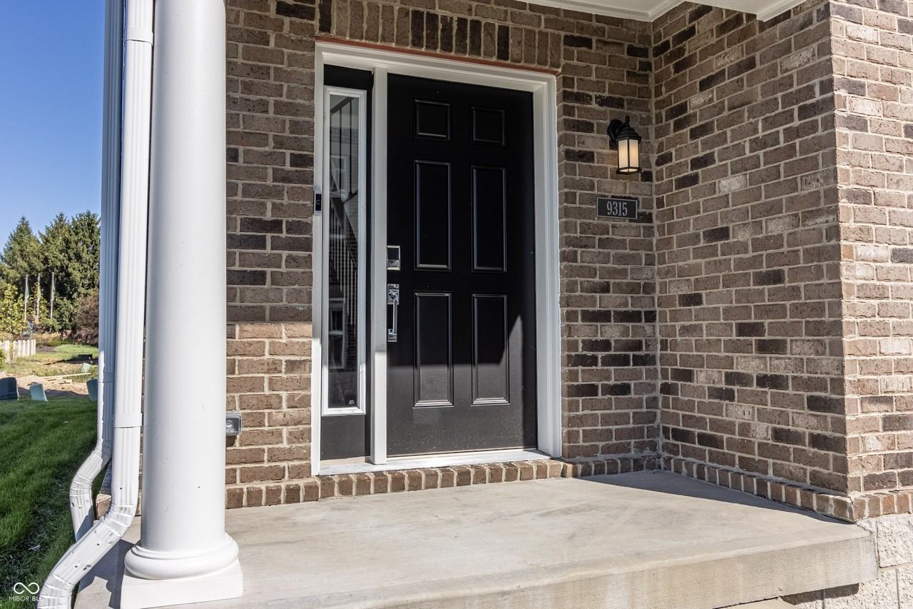 9315 Benton Drive - Photo 6 of 50