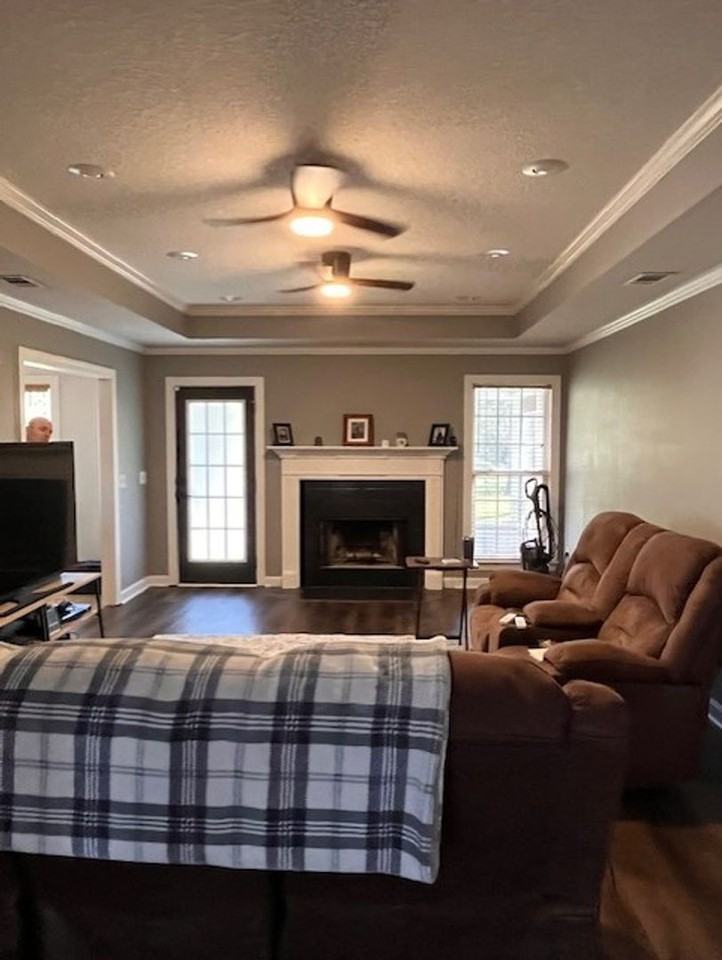 121 Boyette Rd - Photo 2 of 15