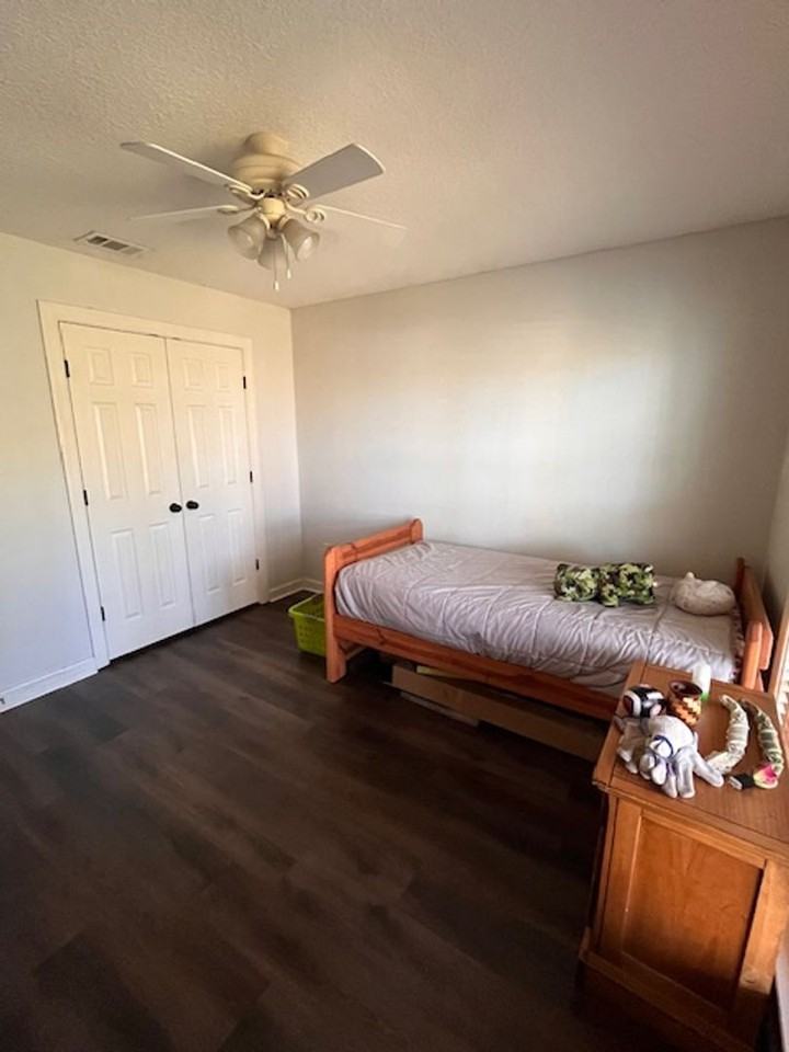 121 Boyette Rd - Photo 7 of 15