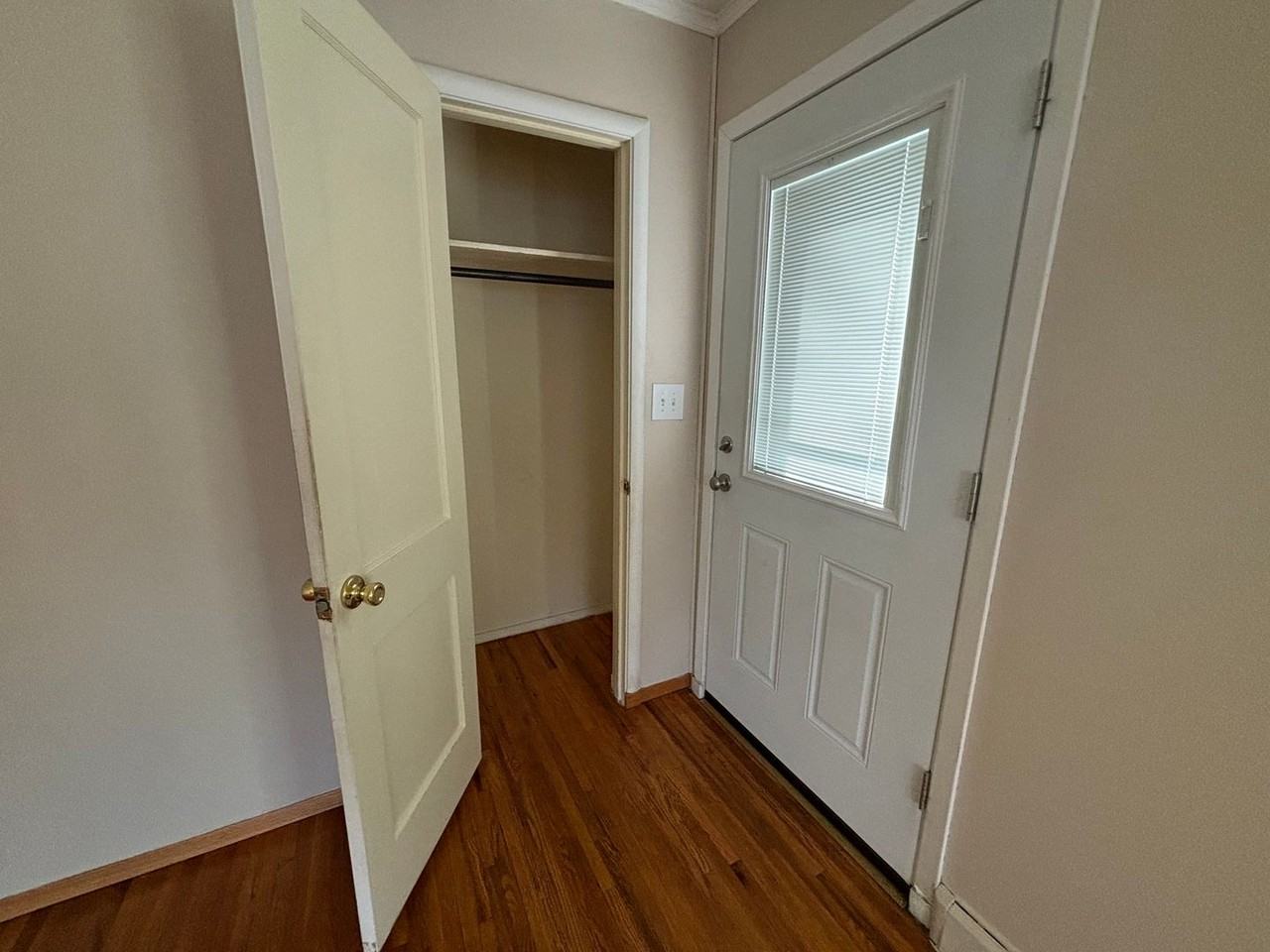 1653 2nd St N - Photo 4 of 23