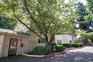 2775 Ne Division St #X - Photo 1 of 1