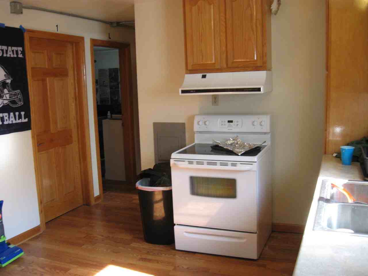 328 W Nittany Ave - Photo 2 of 13