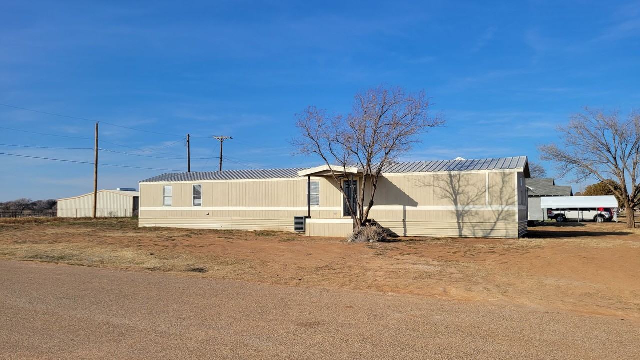 1355 S 13th St - Photo 2 of 18