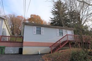 featured image of 1032 Ridgeway Ave