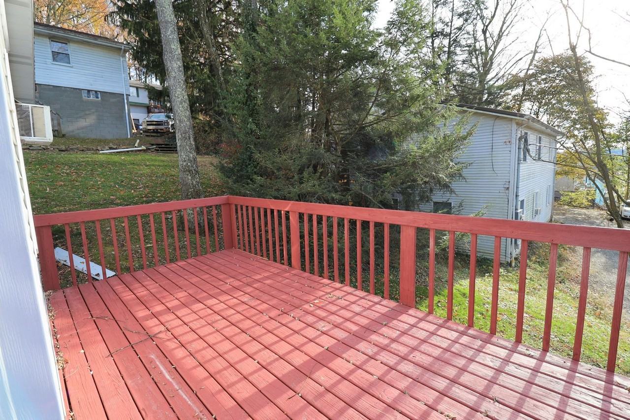 1032 Ridgeway Ave - Photo 4 of 19