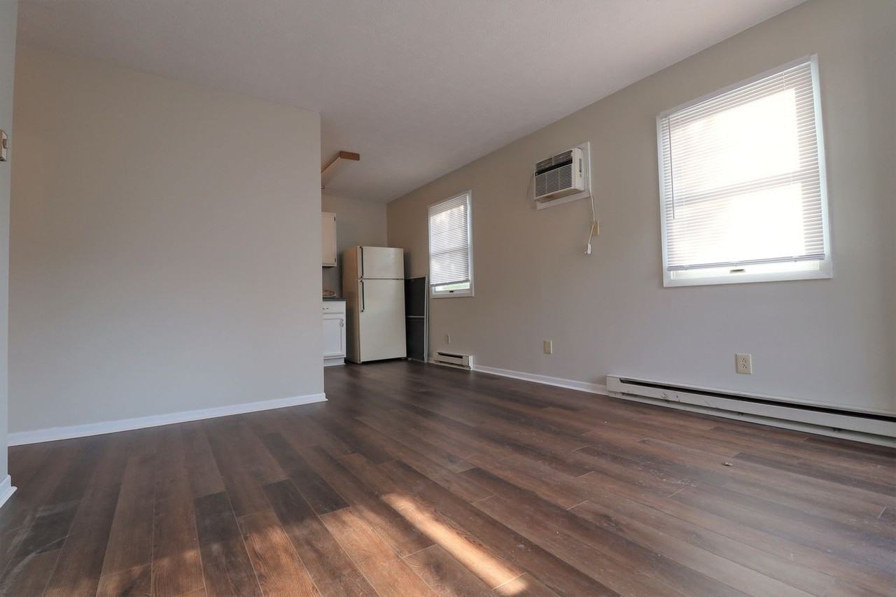 1032 Ridgeway Ave - Photo 7 of 19