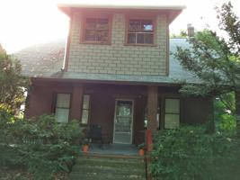 featured image of 820 W College Ave