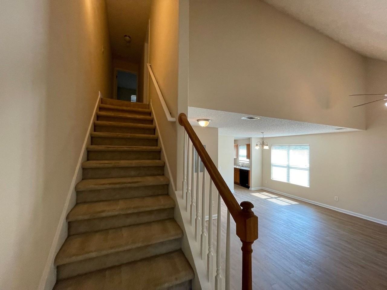 124 Bridgewater Cir - Photo 7 of 18