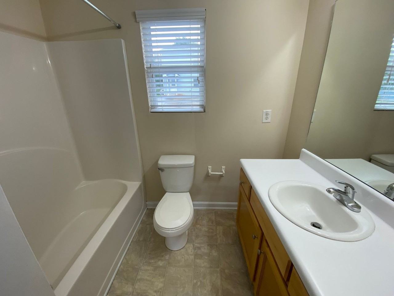 213 Fern Ridge Ct - Photo 7 of 15