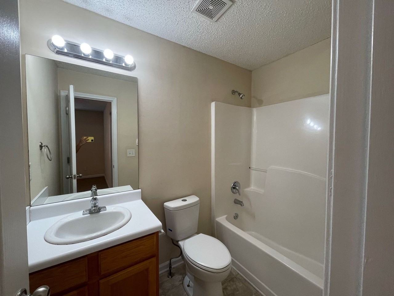 224 Fern Ridge Ct - Photo 5 of 16