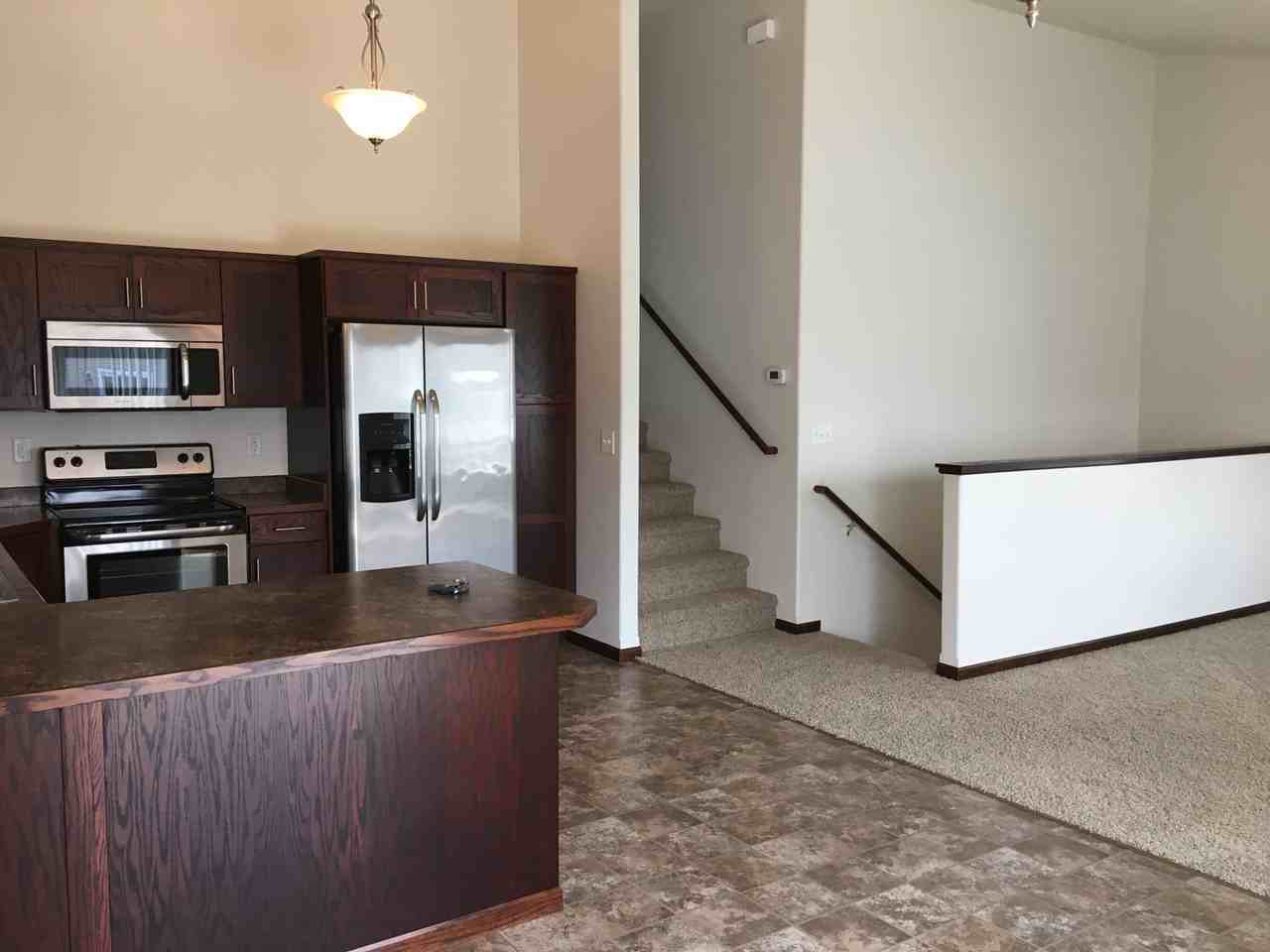 931 30th Avenue West - Photo 3 of 9