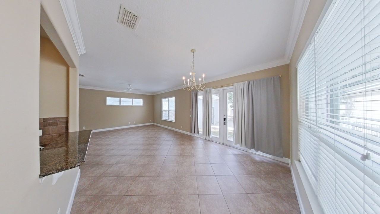 1458 Reunion Blvd - Photo 3 of 14