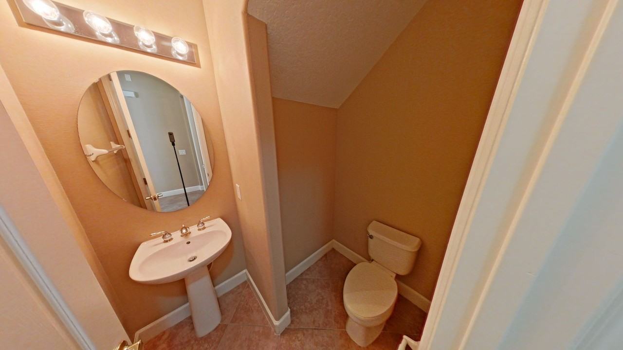 1458 Reunion Blvd - Photo 7 of 14