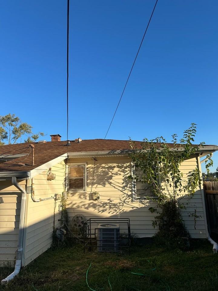 1819 E Perry St - Photo 3 of 9