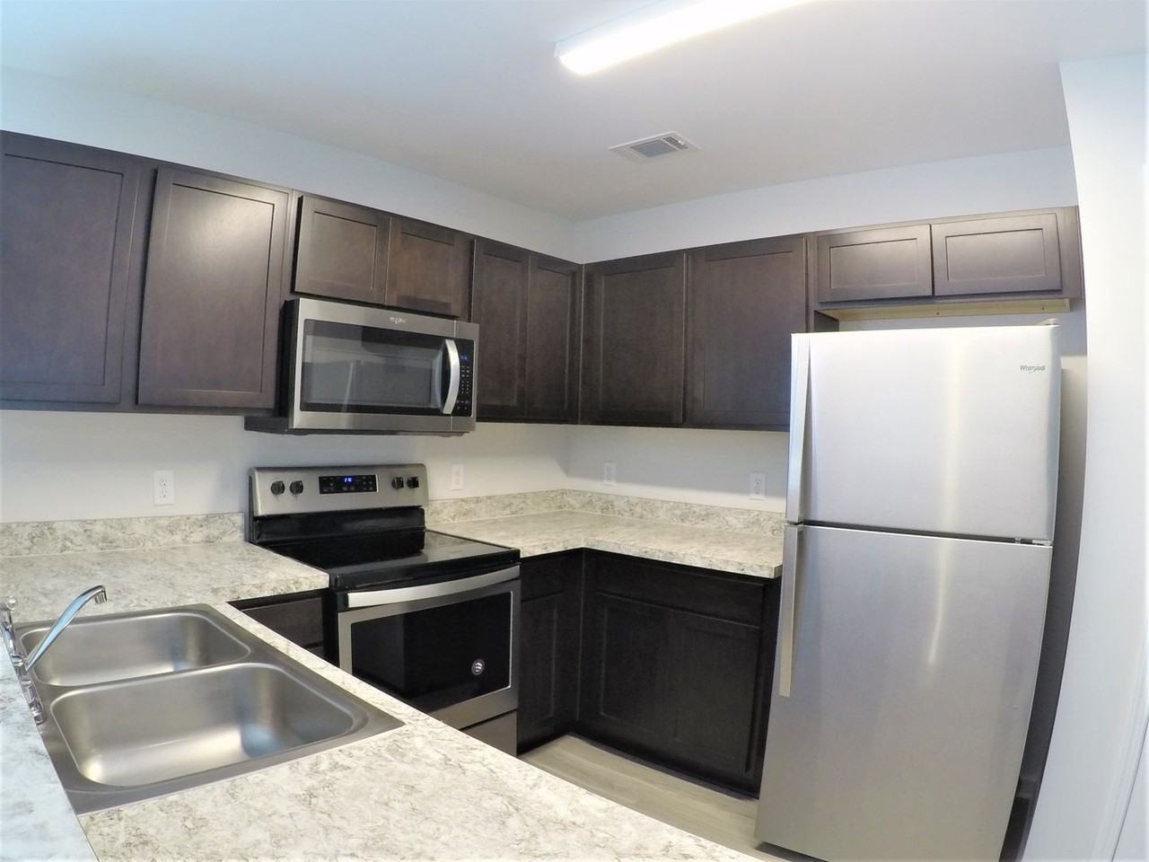 18 St Augustine Way - Photo 5 of 7