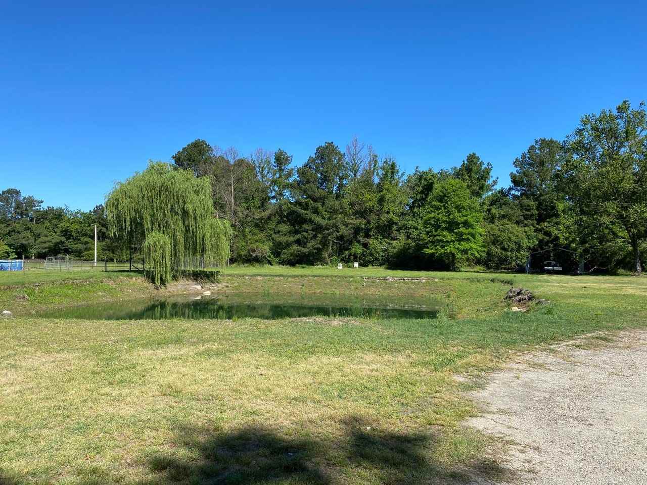 1081 Townsend Rd - Photo 3 of 20