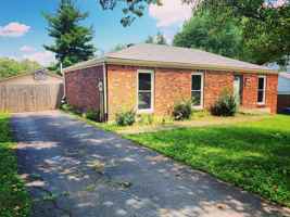 featured image of 4001 Riveroaks Cir