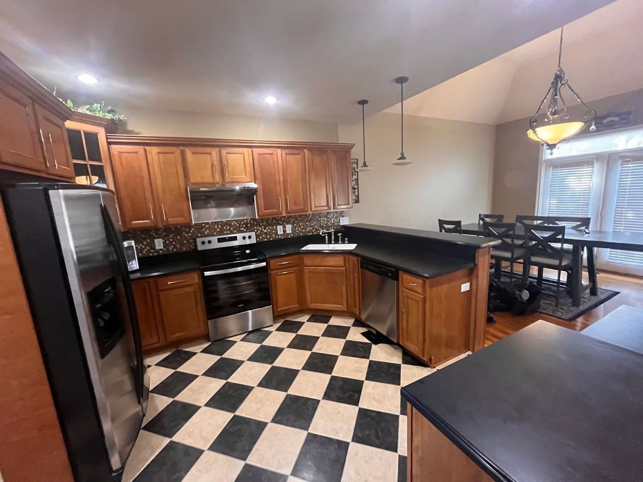 2477 Ogden Way - Photo 6 of 29