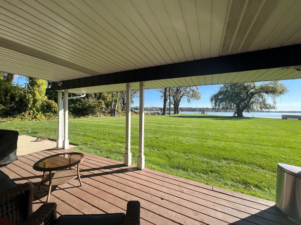 327 Big Bay Dr - Photo 5 of 33