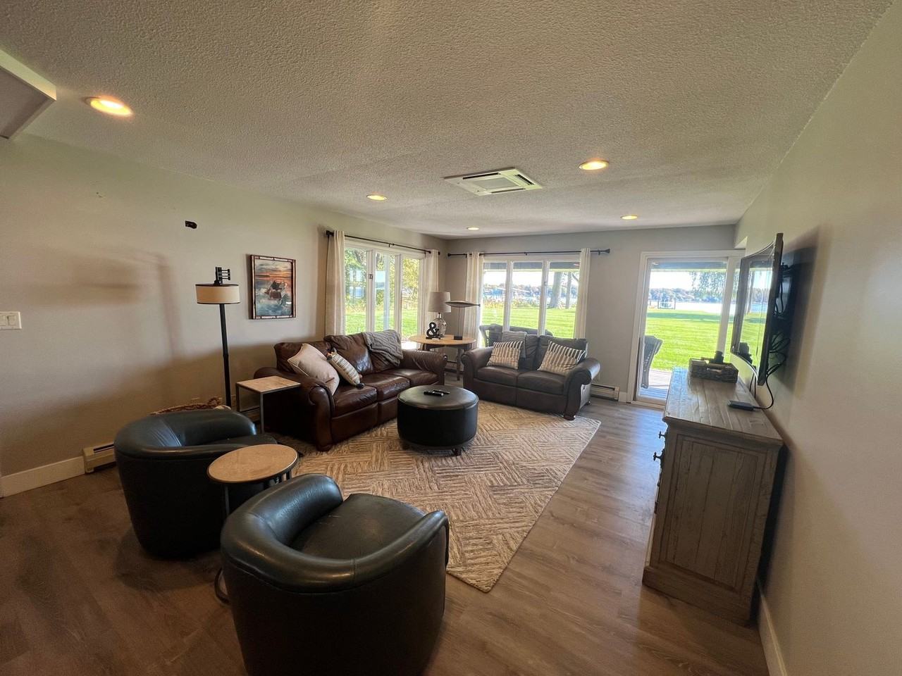 327 Big Bay Dr - Photo 6 of 33
