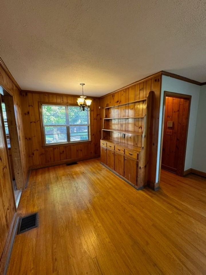 2601 Sevierville Rd - Photo 4 of 23