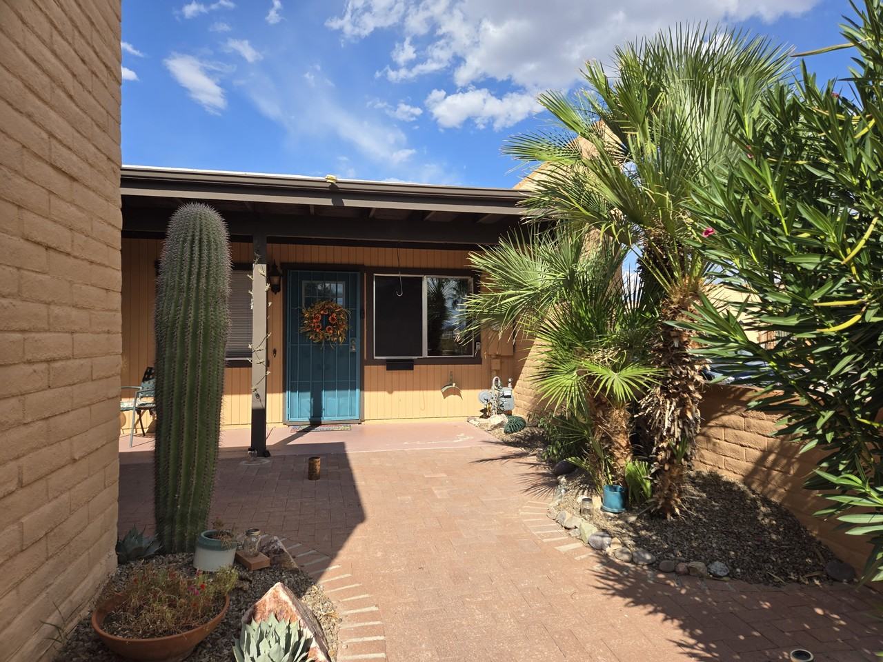 1400 W Placita Apache - Photo 2 of 4