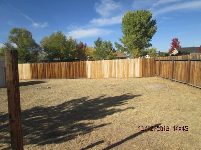 1352 Cardinal Ct #NA - Photo 3 of 15